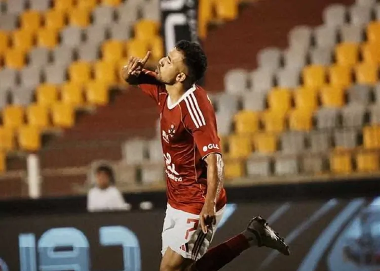 سر إشارة تريزيجيه في مباراة إنبي لجماهير النادي الأهلي 1 إشارة تريزيجيه في مباراة إنبي