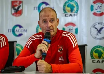الجهاز الفني في الأهلي