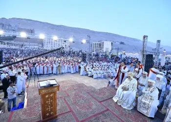 البابا تواضروس الثاني يصلي القداس الإلهي في كاتدرائية سفينة النجاة
