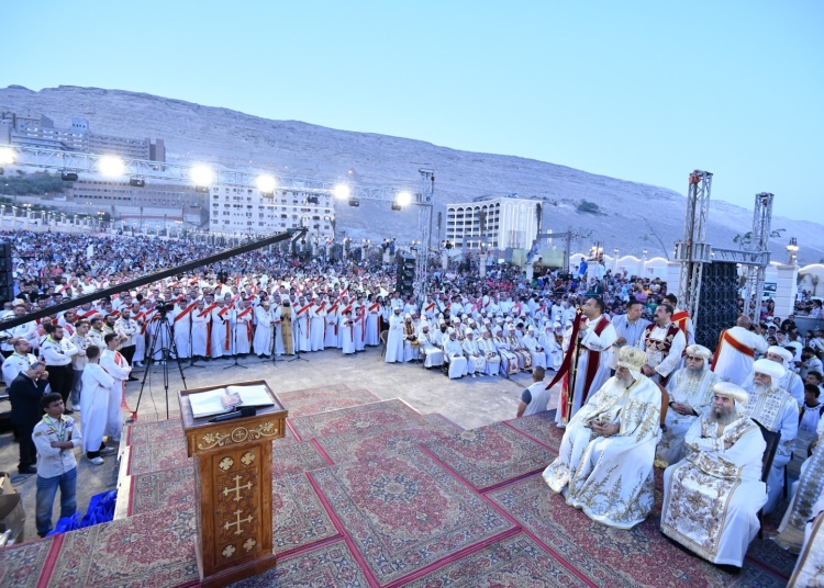 بالصور البابا تواضروس الثاني يصلي القداس الإلهي وسط مشاركة شعبية غير مسبوقة في كاتدرائية سفينة النجاة بدرنكة 1 البابا تواضروس الثاني يصلي القداس الإلهي في كاتدرائية سفينة النجاة