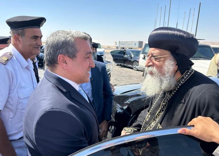 بالصور البابا تواضروس الثاني بعد ثمانية أيام حافلة بالأنشطة واللقاءات يختتم زيارته الرعوية لأسيوط 1 البابا تواضروس الثاني