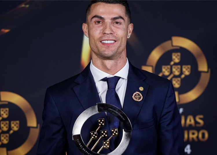كريستيانو رونالدو يكشف عن موعد اعتزاله بعد تتويجه بجائزة جلوب برستيج 1 ثروة وممتلكات كريستيانو