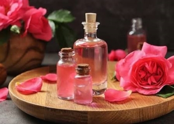 فوائد أستنشاق زيت الورد