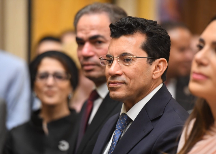 أول صور وفيديوهات من زفاف نجل هاني رمزي بحضور وزير الرياضة ونجوم الفن داخل كنيسة بالقاهرة 1 زفاف نجل هاني رمزي