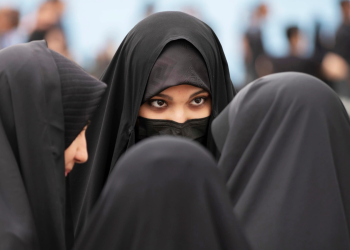 هل إيطاليا حظرت الحجاب بقانون جديد