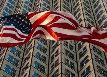 قرار عاجل من أمريكا بتعليق كل قرارات اللجوء تمهيدا لفحص كل أجنبي على أراضيها 12 إجراءات استثنائية تعلنها السفارة الأمريكية