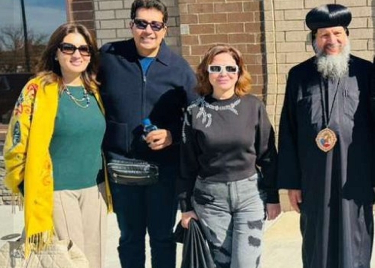 بالصور الفنانة إلهام شاهين تزور الكنيسة القبطية في تينيسي وتشكر الأنبا يوسف مطران جنوب أمريكا على دعوته للإفطار 1 الفنانة إلهام شاهين