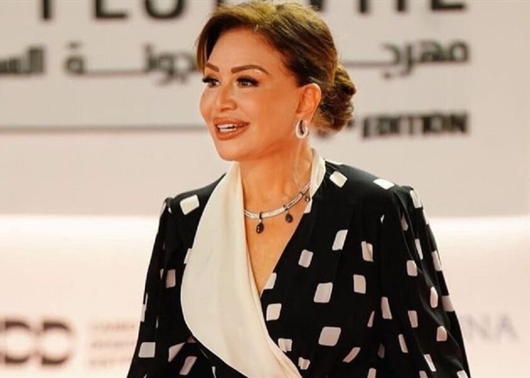 بالصور الفنانة إلهام شاهين تثير الجدل في عرض شكوى رقم 713317 كرانيش وقصير 1 إلهام شاهين عن احتمالية زواجها