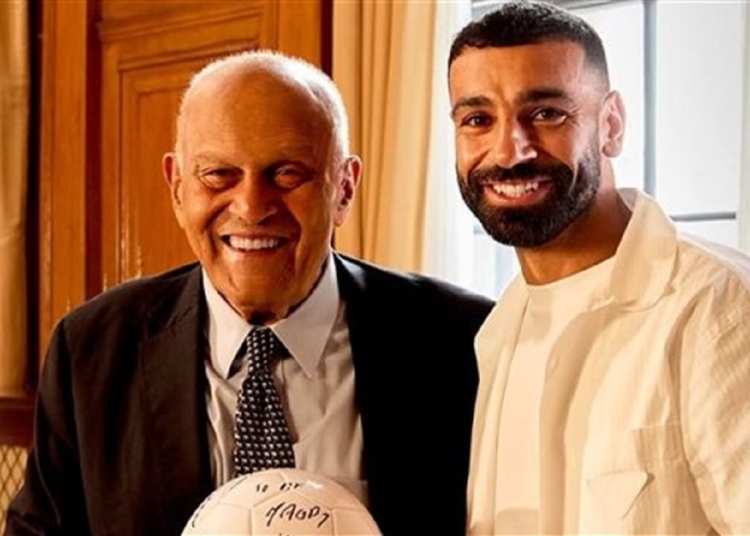 حوار الأساطير مجدي يعقوب يكشف في حواره مع محمد صلاح أجريت 30 ألف عملية قلب 1 محمد صلاح ومجدي يعقوب