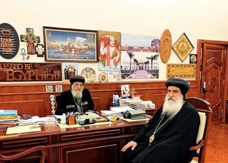 البابا تواضروس يستقبل الأنبا ثيؤدوسيوس ويحتفل بمرور 13 عامًا على جلوسه على الكرسي المرقسي 1 البابا تواضروس يستقبل الأنبا ثيؤدوسيوس
