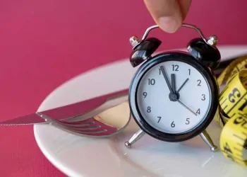 الصيام المتقطع دراسة حديثة تربطه بمخاطر صحية والأمراض المزمنة 11 الصيام المتقطع