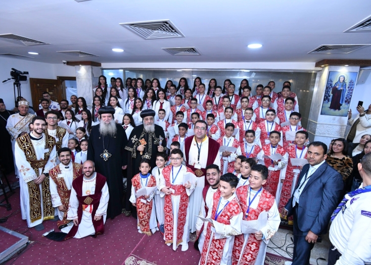 بالصور شعب المرج يحتفل بزيارة البابا تواضروس الثاني وإلقائه العظة الأسبوعية بكنيسة العذراء ومارمينا 1 شعب المرج يحتفل بزيارة البابا تواضروس الثاني
