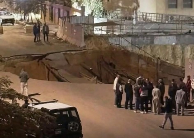 عقب حادث منطقة التجمع الخامس اعرف الأسباب التي أدت إلى الهبوط الأرضي 1 هبوط أرضي بحي النرجس بمنطقة التجمع الخامس