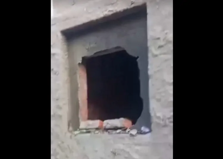 بعد دفنها بـ 48 ساعة والد مريم الفتاة الراحلة يكشف تفاصيل مأساوية عن واقعة نبش قبر ابنته رأيت ما لا يحتمل 1 حادثة نبش قبر مريم الفتاة الراحلة