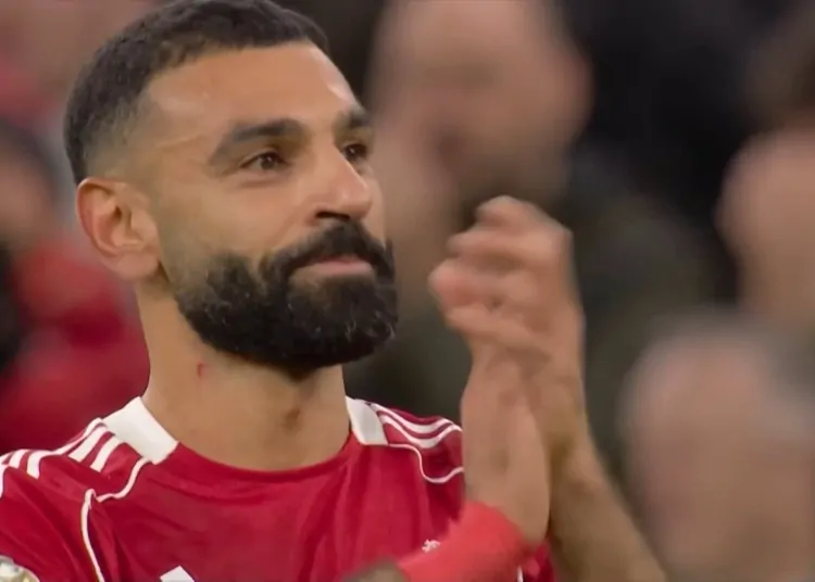 محمد صلاح يودّع جماهير ليفربول بعد الفوز على برايتون قبل عودته لمصر 1 محمد صلاح