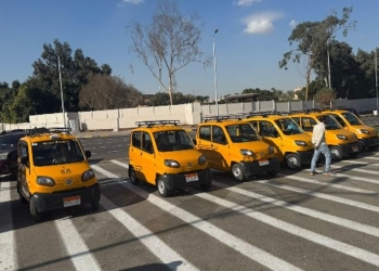 سيارة بديلة التوكتوك