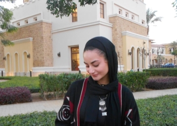 ارتداء ملك حسن الحجاب