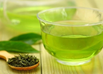 فوائد الشاي الأخضر بالنعناع