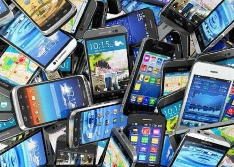 10 هواتف خلال أيام تتوقف عن التشغيل نهائيا أزمة تهدد الملايين 1 10 هواتف خلال أيام تتوقف عن التشغيل