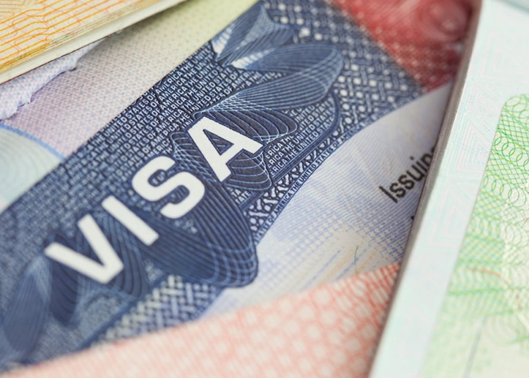 الهجرة وتأشيرات العمل 5 دول ستفتح أبوابها في عام 2026 مع رواتب بالدولار 1 الهجرة وتأشيرات العمل في 2026
