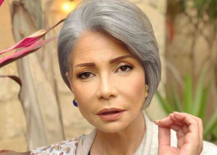 تفاصيل حالة الفنانة سوسن بدر بعد إصابتها بكسر في قدمها تحتاج شرائح ومسامير 1 الفنانة سوسن بدر