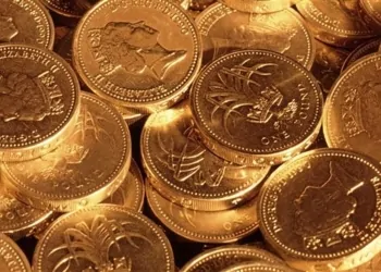 انتبه قبل ما تشتري الذهب كيف تحولت تحويشة العمر لقطع نحاس في قضية الجنيهات المزيفة 11 الجنيه الذهب