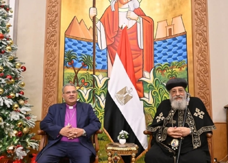 رئيس الطائفة الإنجيلية يهنئ البابا تواضروس بعيد الميلاد في لقاء يعكس وحدة الكنائس المصرية 1 البابا تواضروس ورئيس الطائفة الإنجيلية