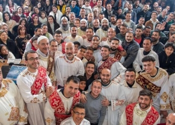 بالصور الاحتفال بعيد الميلاد المجيد في الكنيسة القبطية بقبرص وسط أجواء روحانية 8 عيد الميلاد في قبرص