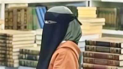 عقب اثارة ضجة الطفلة المتنقبة عالم أزهري يحسم الأمر ويوضح حكم ارتداء الأطفال البنات للنقاب 1 حكم ارتداء الأطفال البنات للنقاب