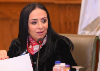 وزيرة التضامن توجه بتقديم مساعدات لأسر ضحايا حادث دير أبو فانا بمحافظة المنيا 11 وزيرة التضامن