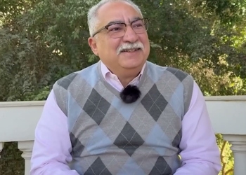 الإعلامي إبراهيم عيسى ينتقد التعديل الوزاري الجديد لايهتم به إلا محمود الخطيب 8 الإعلامي إبراهيم عيسى ينتقد التعديل الوزاري