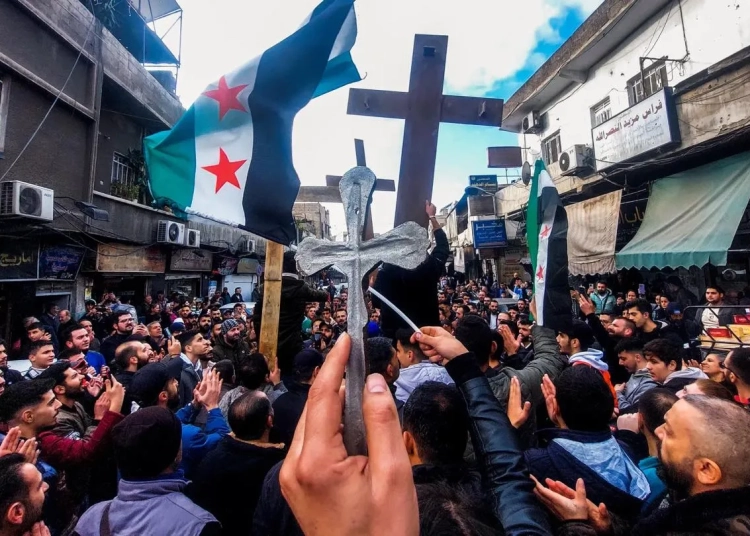 معاناة المسيحيين في سوريا إزالة صلبان كنيسة الشهداء للروم الأرثوذكس بريف حماة وتحويلها إلى ثكنة عسكرية 1 معاناة المسيحيين في سوريا
