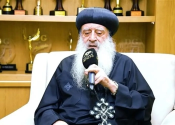 الأنبا بولا يوجه رسالة للكهنة والشباب
