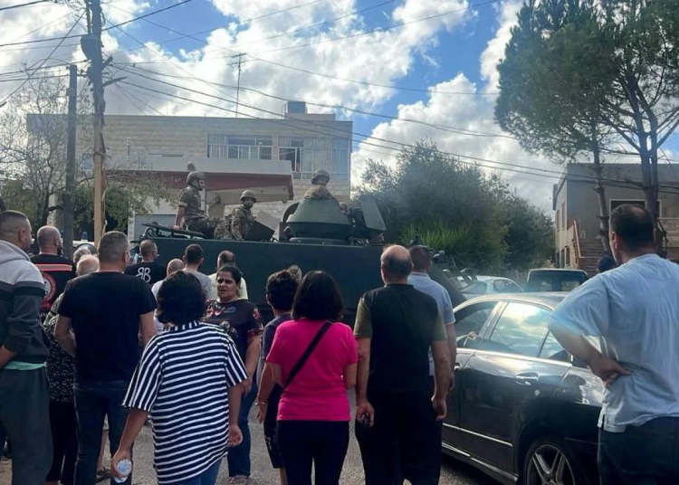 مسيحيو لبنان بالقرى الحدودية يرفضون مغادرة منازلهم رغم الإنذار الذي وصل إليهم 1 مسيحيو لبنان بالقرى الحدودية