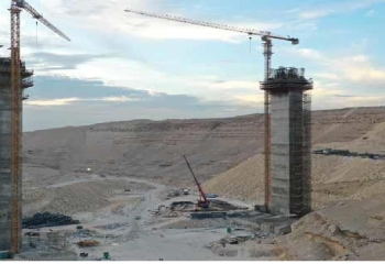 إنجاز مصري عملاق معجزة فوق جبال 15 مايو بأرتفاع 90 متر تعرف على التفاصيل 7 إنجاز مصري عملاق فوق جبال 15 مايو