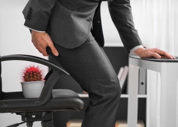 اكتشف أسباب الإصابة بالبواسير ومضاعفاتها تسبب متاعب متعددة 9 أسباب مشكلة البواسير ومضاعفاتها