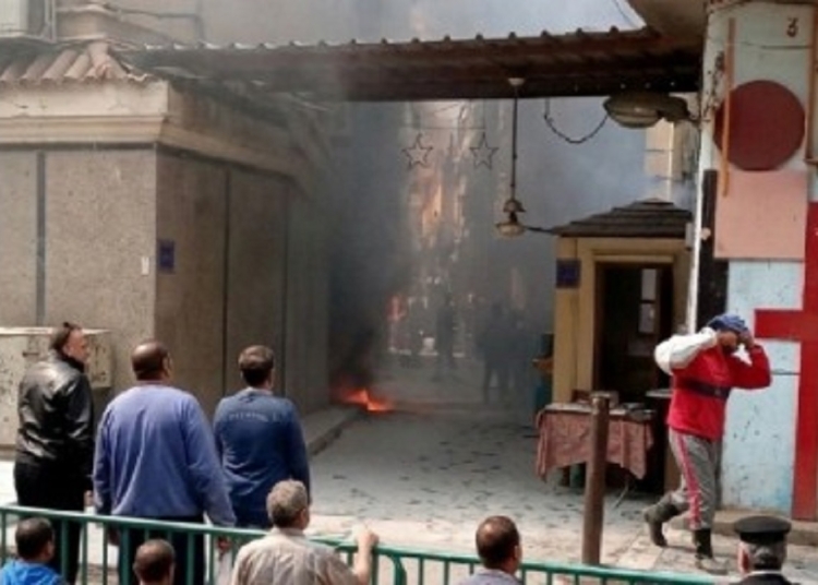بالصور الحماية المدنية تنقذ كنيسة العذراء مريم بالحافظية بشبرا من جحيم النار 1 أقباط المنيا