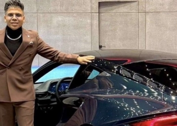 عمر كمال يفاجئ جمهوره بعدد السيارات