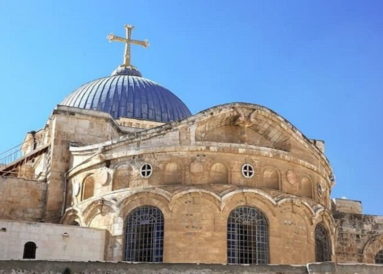 بطريركية الروم الأرثوذكس بالقدس تعلن تفاصيل صلوات أسبوع الآلام وسبت النور بكنيسة القيامة 1 بطريركية الروم الأرثوذكس بالقدس