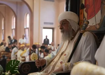 بالصور لقاء البابا تواضروس الثاني بكهنة إيبارشية ميلانو وزوجاتهم 11 بالصور البابا تواضروس الثاني يصلي قداس عيد القديس مارمرقس في كاتدرائية مارمرقس بڤينيسيا