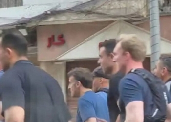 شاهد الرئيس الفرنسي ماكرون وزوجته يجريان صباحا في شوارع الإسكندرية 10 ماكرون وزوجته يجريان في شوارع الإسكندرية