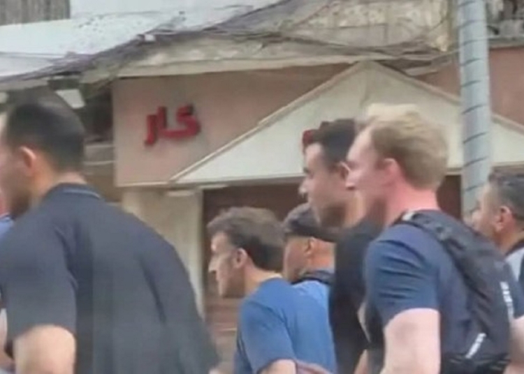 شاهد الرئيس الفرنسي ماكرون وزوجته يجريان صباحا في شوارع الإسكندرية 1 ماكرون وزوجته يجريان في شوارع الإسكندرية