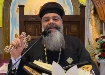 بالفيديو القس جوارجيوس يقدم تفسير آية روح الله يرف على وجه المياه ربنا بيغير والأرض الخربة والخالية منحها الحياة 9 القس جوارجيوس