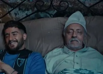 صدفة مؤسفه وفاة الفنان عبد العزيز مخيون بعد أدائه لمشهد الموت في مسلسل «سوا سوا» 5 وفاة الفنان عبد العزيز مخيون