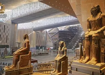 خطة مصر السياحية بعد افتتاح المتحف المصري الكبير تعظيم العوائد وجذب الملايين من الزوار 11 المتحف المصري