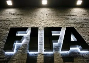فيفا يكشف عن تعديلات تحكيمية جديدة بقوانين حاسمة كأس العالم 2026 10 فيفا يقلب الطاولة