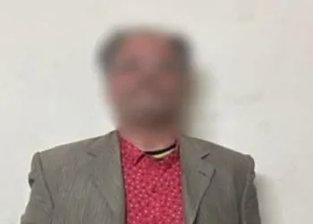 القصة الكاملة لإتلاف مرشد سياحي آثار سقارة بعد إلقاء القبض عليه 7 المرشد السياحي