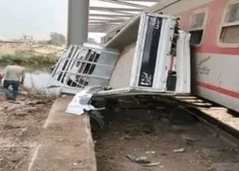 حادث تصادم بين ميكروباص وقطار بمدينة العلمين