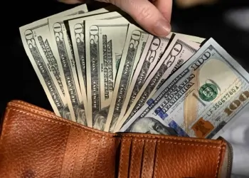 تراجع سعر الدولار اليوم 1بونيو 2026 بعد إجازة عيد الأضحي 6 سعر الدولار اليوم